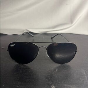 Ray-Ban Black Aviator Sunglasses